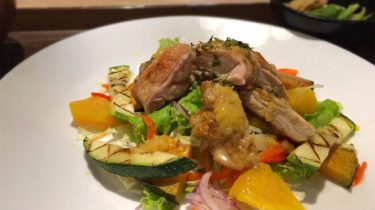 Grilled Chicken Mango Salad (2100)