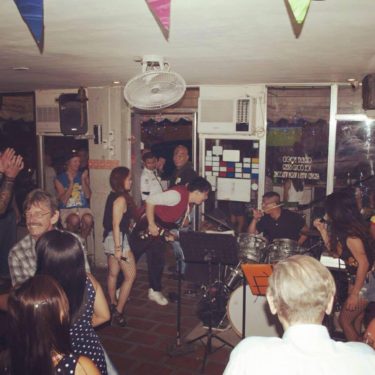 授業の終わりに1日の英語学習の反省を。しっかりした担任制だから伸びる英語力！