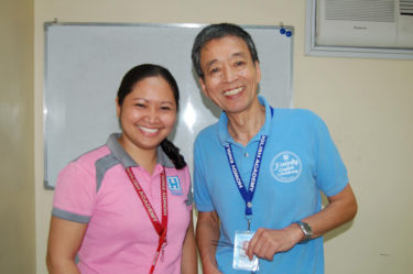 【英語インタビュー】色々な国で働いていた彼が今度はセブでシニアインターン！英語が堪能な彼の語る英語を学ぶコツも紹介。