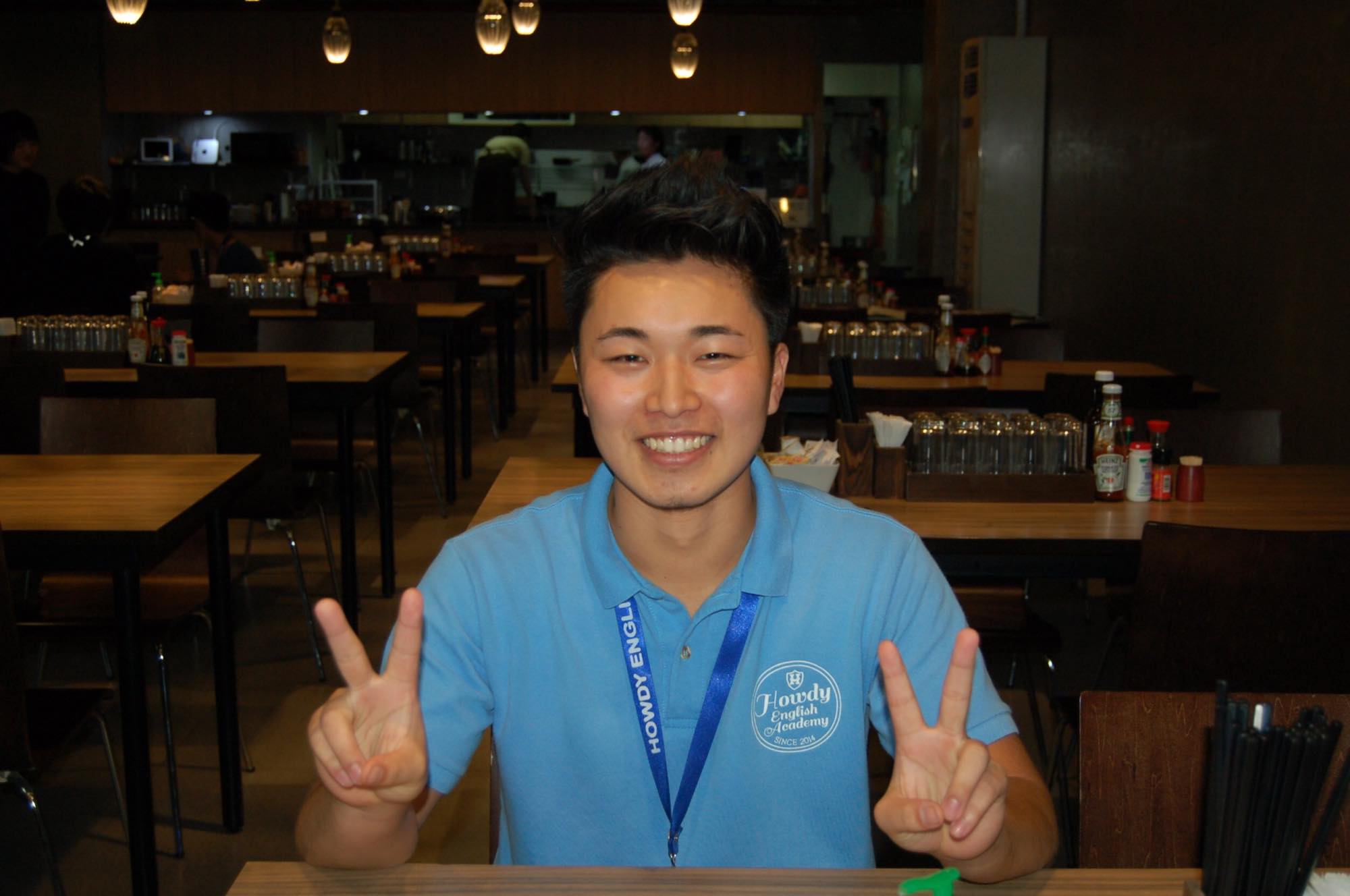 外国語大学に入学！しかし現実は厳しく、金も無い。それでも諦めず、彼